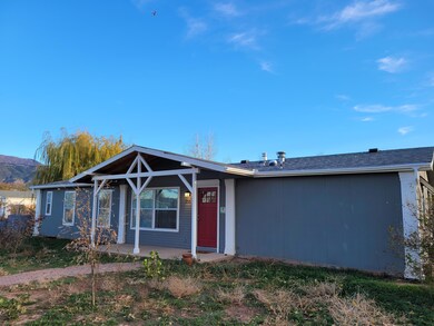 255 W Thoroughbred Way, Cedar City, UT 84721 - photo 2