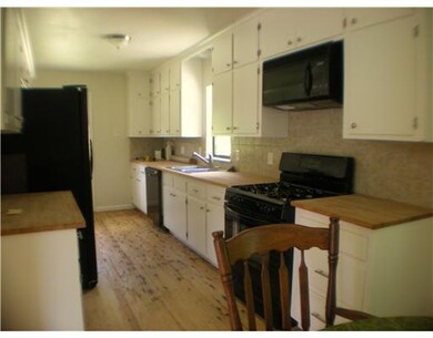 Kitchen. Large eat-in kitchen. All new appliances.