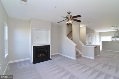 42520 Mayflower Terrace, Ashburn, VA 20148 - photo 4