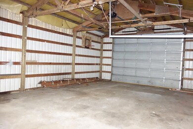 Shop/Garage inside