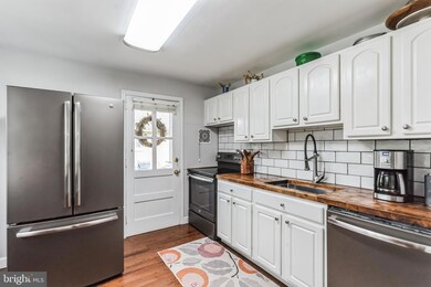 102 Moore Rd, Wallingford, PA 19086 - photo 4