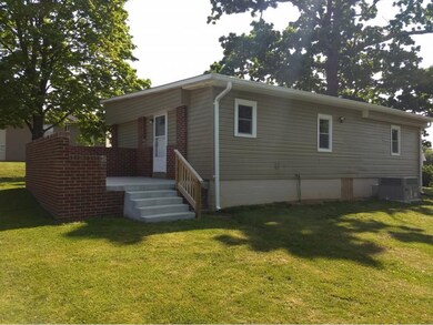 903 Country Club Dr, Johnson City, TN 37601 - photo 5