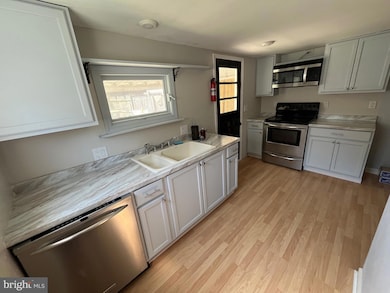 218 William St, Downingtown, PA 19335 - photo 4