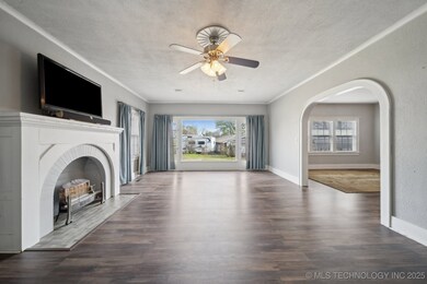 1225 S Delaware Ave, Okmulgee, OK 74447 - photo 5