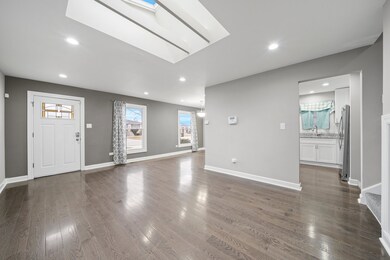 18029 Ravisloe Terrace, Country Club Hills, IL 60478 - photo 6