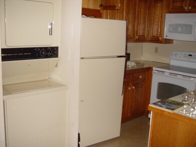 54 Village Dr, Stroudsburg, PA 18360 - photo 7