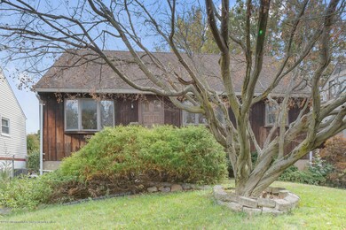 163 Worth St Iselin NJ 08830-large-002-0