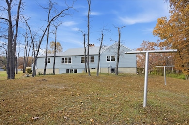 6900 Cardinal Ln, Charleston, IL 61920 - photo 4