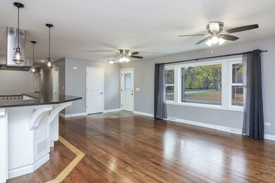 444 Aspen Ct, Naperville, IL 60540 - photo 4