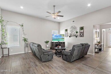 613 Guy Meyers, Socorro, TX 79927 - photo 7