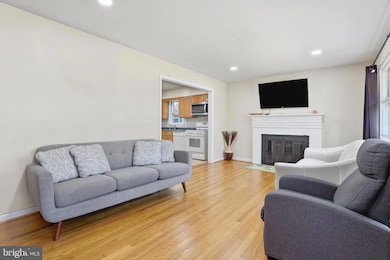 6003 Windham Rd, Laurel, MD 20707 - photo 5