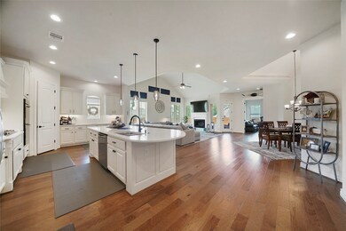 14004 S Evergreen Ridge Ct, Conroe, TX 77384 - photo 4