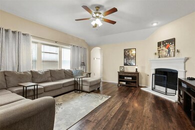 Ceiling fans in most rooms and a bay of windows br