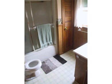 Bathroom. Full Bathroom on Each Floor.