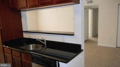 15612 Weathervane Terrace unit 612, Woodbridge, VA 22191 - photo 5