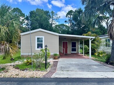 Manufactured / mobile home with driveway, an attac