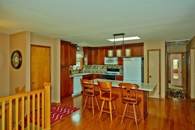 923 Maxwell Ct, Crown Point, IN 46307 - photo 3