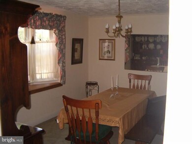 819 Wedgewood Rd, Baltimore, MD 21229 - photo 5