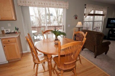 3714 Meadow View Dr unit 77, Dexter, MI 48130 - photo 4