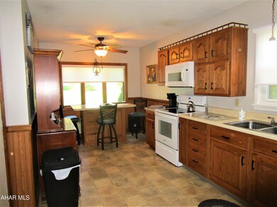 120 N. Spring St. - Kitch. 1