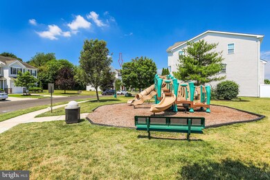 1041 Buckingham Dr, West Deptford, NJ 08086 - photo 4