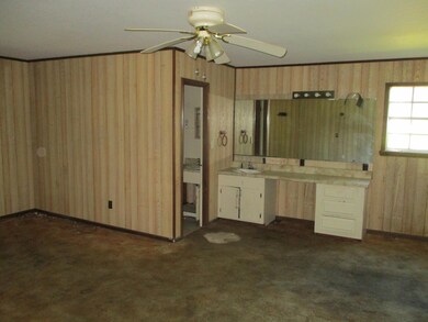 18 Gardner Rd, Laurel, MS 39443 - photo 7
