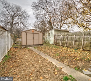 157 S Wolf St, Manheim, PA 17545 - photo 6