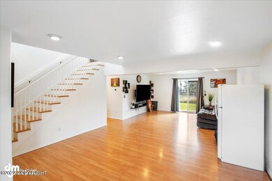 05-Living Room_ELI05802