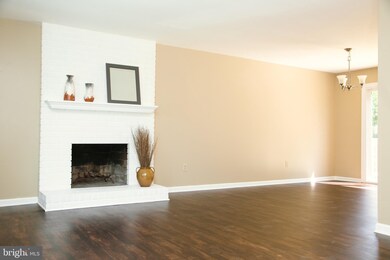 493 Sweetbriar Dr, Harrisburg, PA 17111 - photo 6