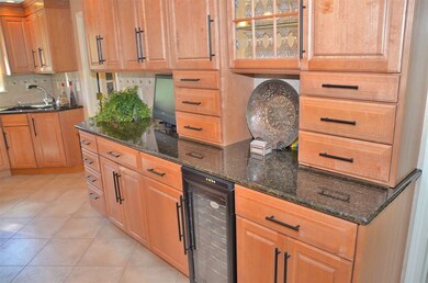 42 Tirrell Rd, Bedford, NH 03110 - photo 4