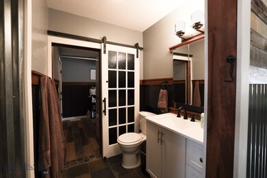 guest bath/main floor