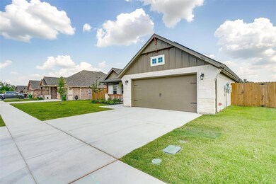 956 Sam St, Springtown, TX 76082 - photo 4