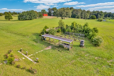 622 Bone Cave Rd, Rock Island, TN 38581 - photo 3