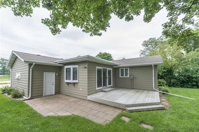 2944 Thinnes St, Cross Plains, WI 53528 - photo 2