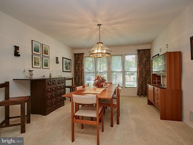 1707 Hicks Dr, Vienna, VA 22182 - photo 4