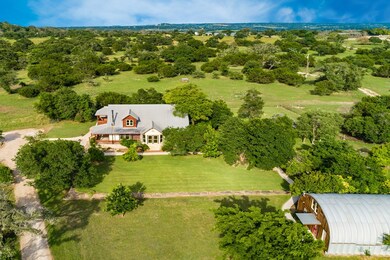 156 Mesa Rd, Fredericksburg, TX 78624 - photo 5