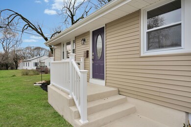 51 Pear St, Tinton Falls, NJ 07724 - photo 3