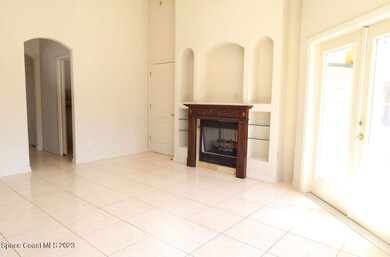 14266460-FD4B-4D16-986C-934DC5205FC5