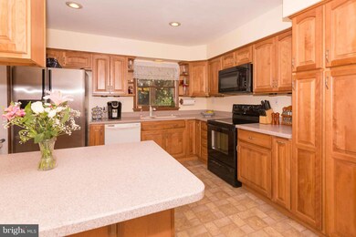 6319 Old Washington Rd, Sykesville, MD 21784 - photo 5