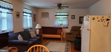 57,58 Teton Ln unit GLEN 9, Earleville, MD 21919 - photo 2