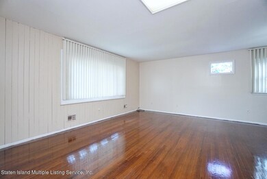 334 Lake Living Room