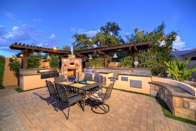 BBQ, Traeger Smoker, Pizza Oven