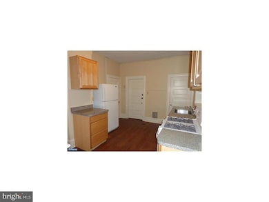 135 Walnut St unit 1ST FL, Jenkintown, PA 19046 - photo 4