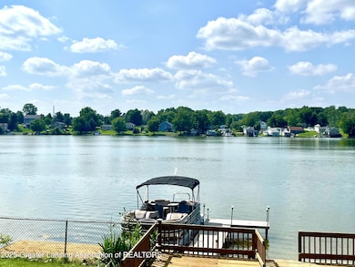 8746 Lake Dr, Springport, MI 49284 - photo 5