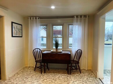 701 N Sherman St, Lincoln, IL 62656 - photo 6