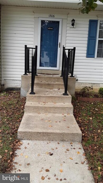 1306 Kings Crest Dr, Stafford, VA 22554 - photo 2