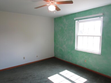 872 Cummington Rd, Columbus, OH 43213 - photo 7