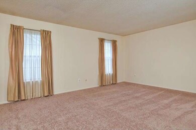 127 Applewood Dr, Swedesboro, NJ 08085 - photo 5