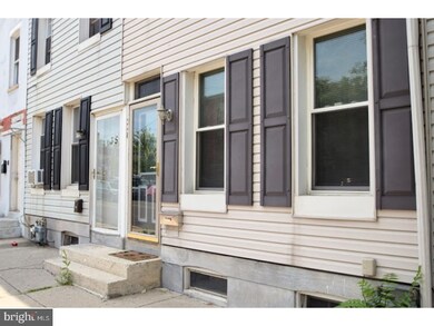 348 E Airy St, Norristown, PA 19401 - photo 2