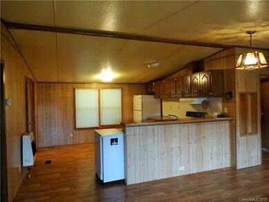 5 Bittersweet Dr, Hendersonville, NC 28792 - photo 4